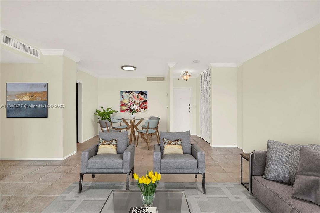 For Sale: $465,000 (1 beds, 1 baths, 1012 Square Feet)