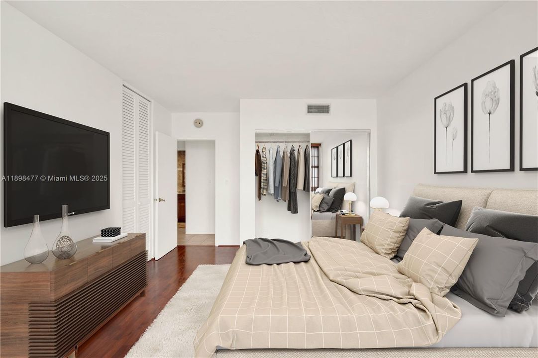 For Sale: $465,000 (1 beds, 1 baths, 1012 Square Feet)