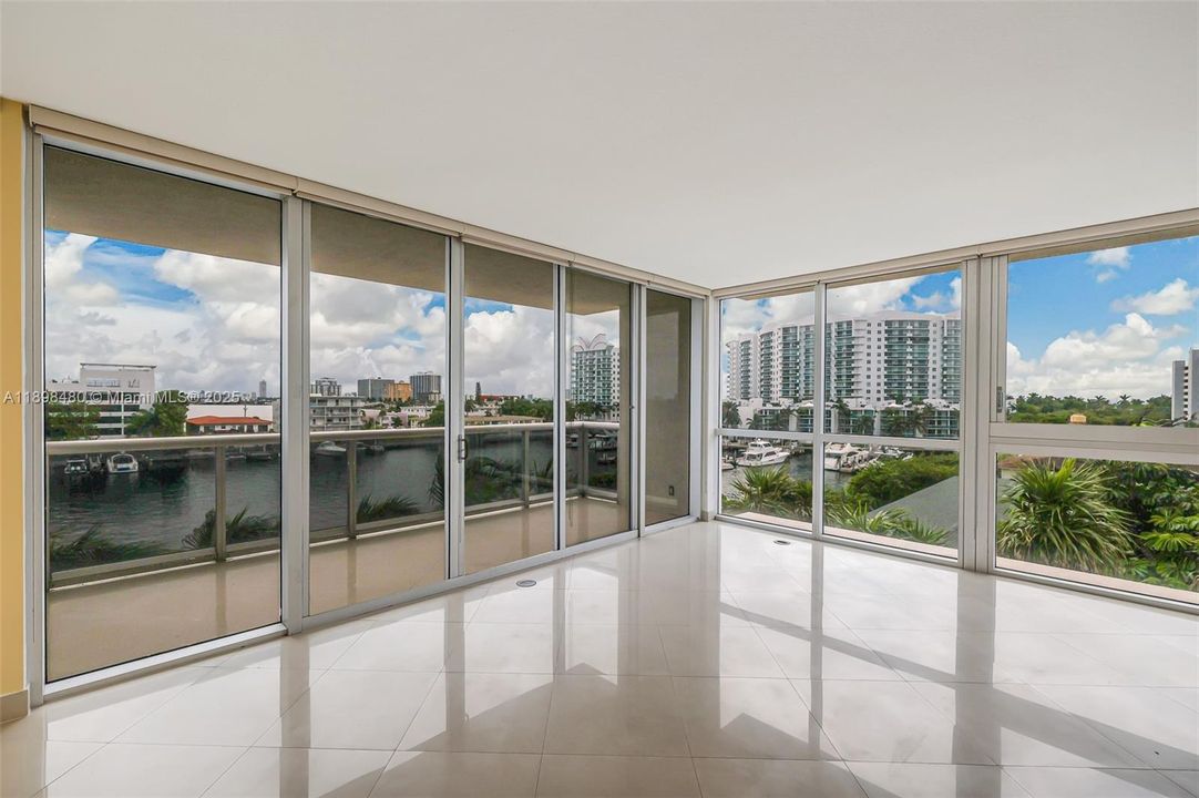 最近租的: $5,000 (3 贝兹, 2 浴室, 1712 平方英尺)