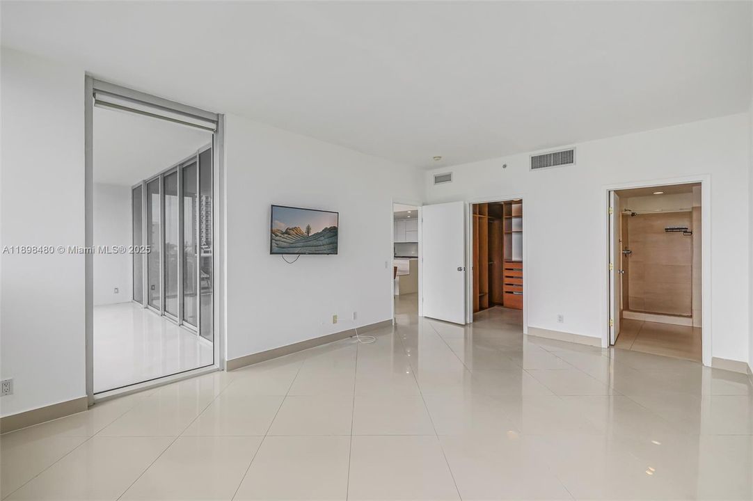 最近租的: $5,000 (3 贝兹, 2 浴室, 1712 平方英尺)