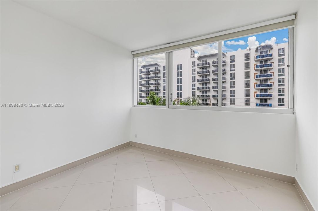 最近租的: $5,000 (3 贝兹, 2 浴室, 1712 平方英尺)