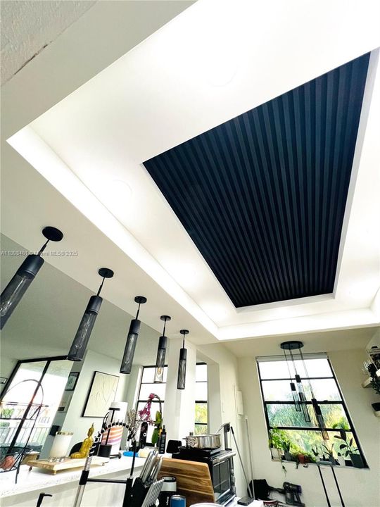 En Venta: $215,000 (2 camas, 2 baños, 1030 Pies cuadrados)