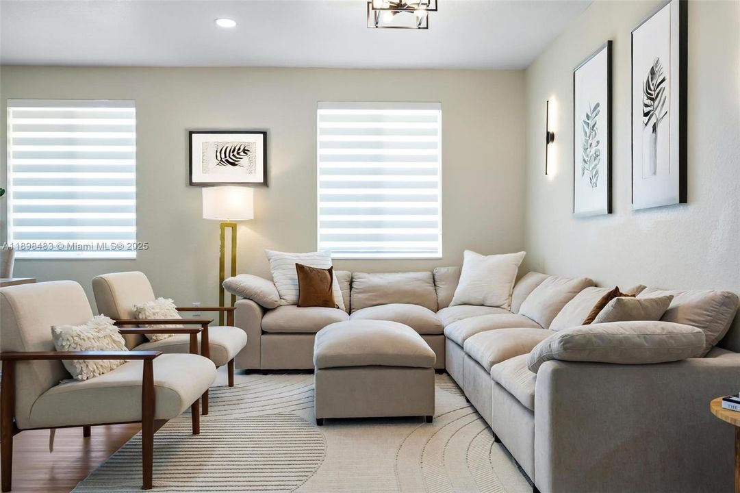 For Sale: $625,000 (3 beds, 2 baths, 1829 Square Feet)