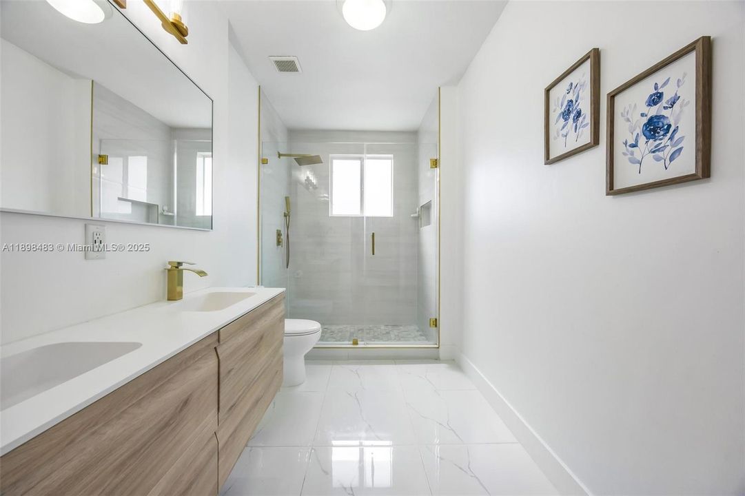 For Sale: $625,000 (3 beds, 2 baths, 1829 Square Feet)