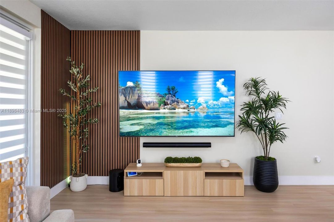 For Sale: $625,000 (3 beds, 2 baths, 1829 Square Feet)