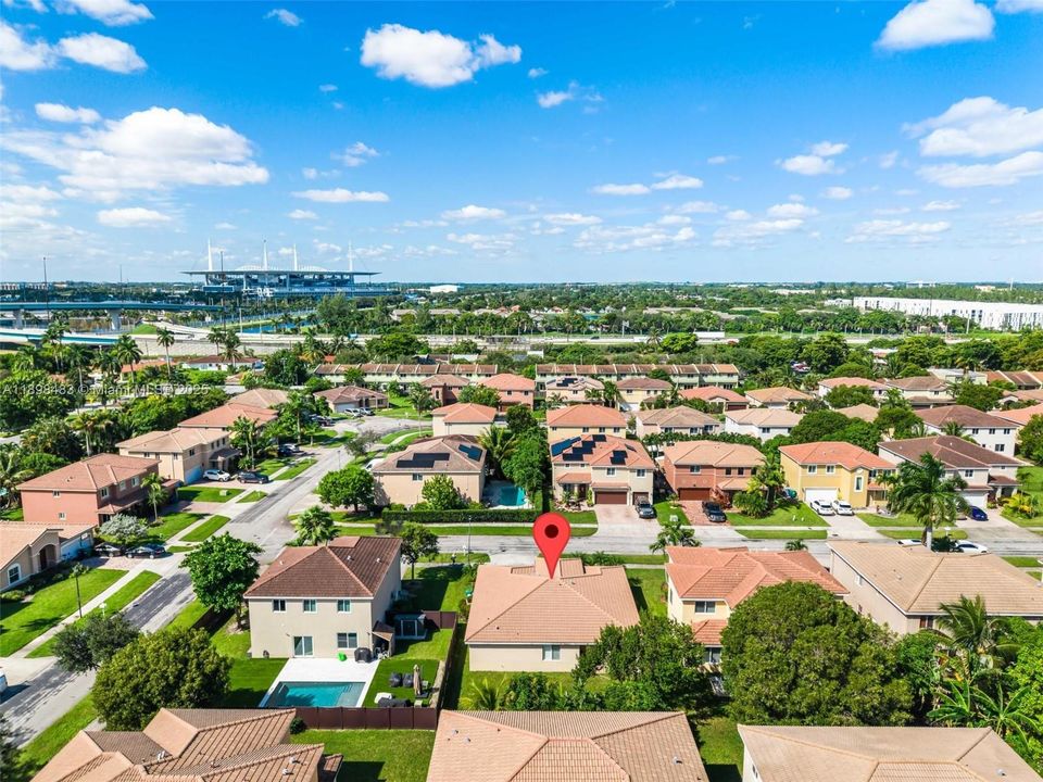 For Sale: $625,000 (3 beds, 2 baths, 1829 Square Feet)