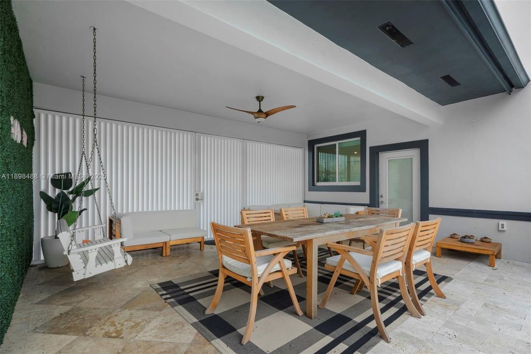 For Sale: $2,349,999 (4 beds, 3 baths, 3121 Square Feet)