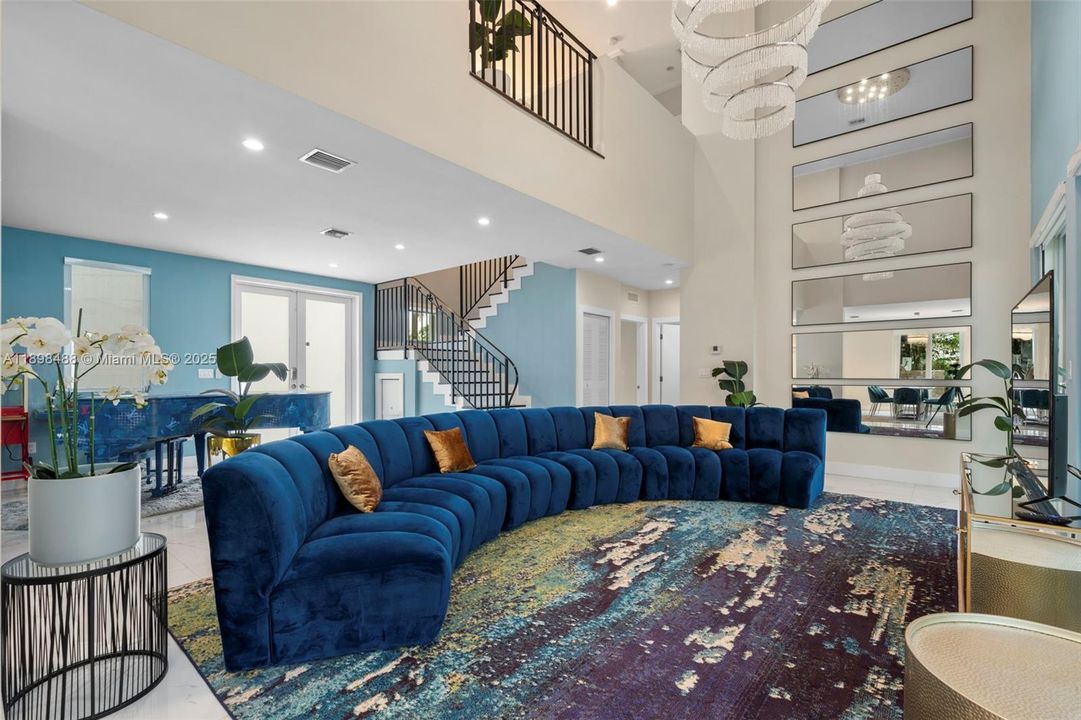 For Sale: $2,349,999 (4 beds, 3 baths, 3121 Square Feet)