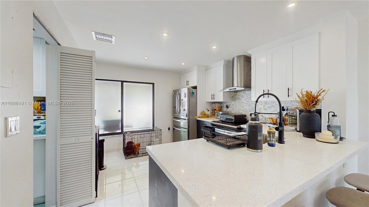 For Sale: $545,000 (3 beds, 2 baths, 1484 Square Feet)