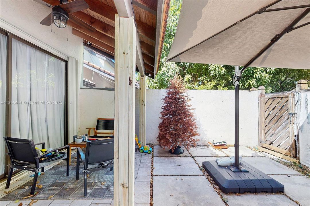 For Sale: $545,000 (3 beds, 2 baths, 1484 Square Feet)