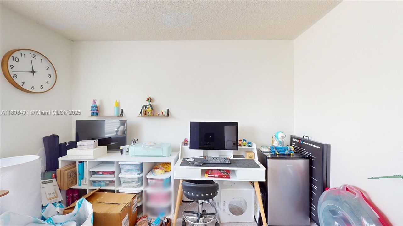 For Sale: $545,000 (3 beds, 2 baths, 1484 Square Feet)