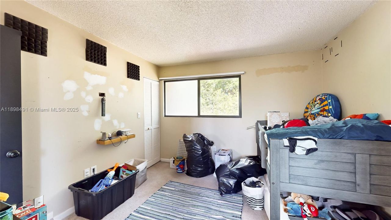 For Sale: $545,000 (3 beds, 2 baths, 1484 Square Feet)