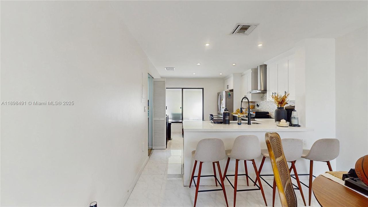 For Sale: $545,000 (3 beds, 2 baths, 1484 Square Feet)