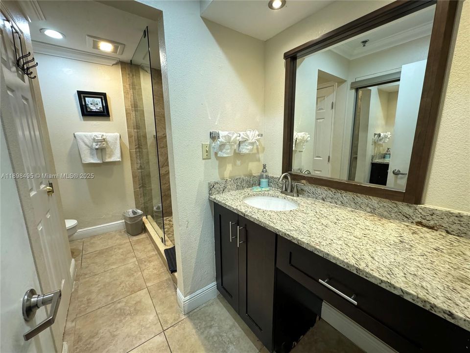 待售: $145,000 (1 贝兹, 1 浴室, 0 平方英尺)