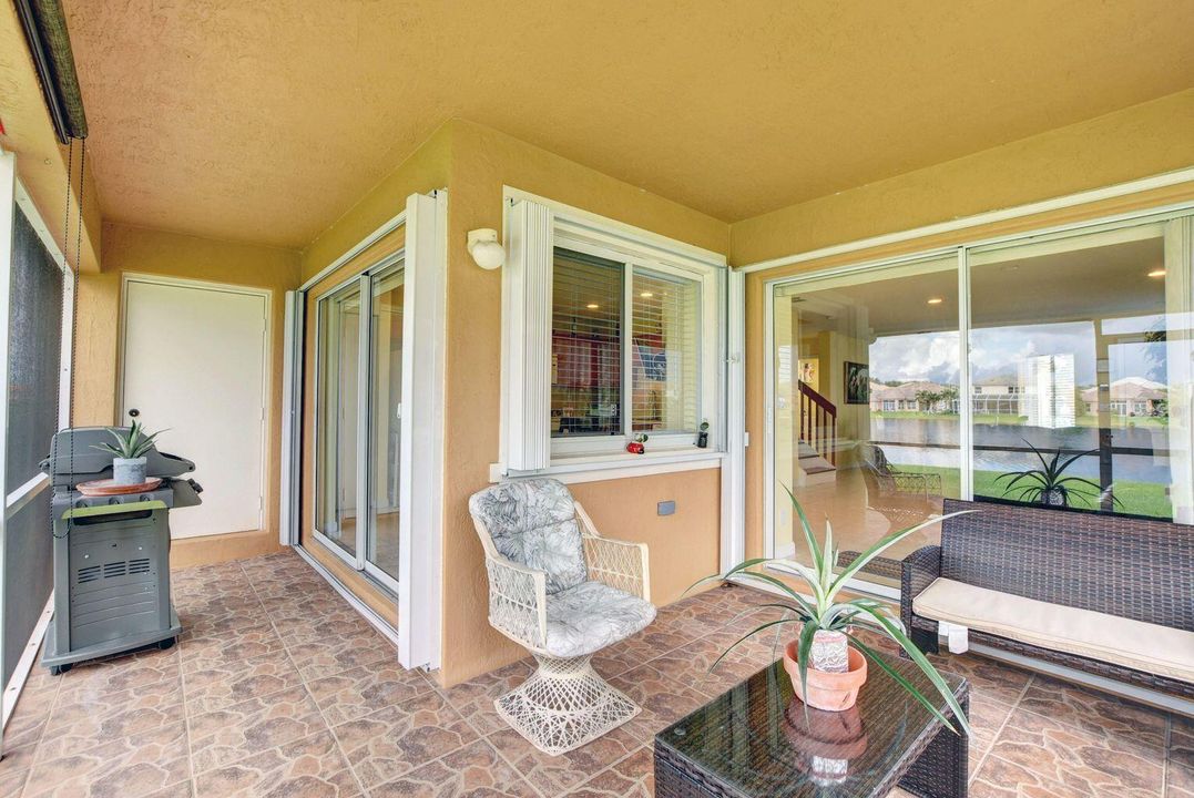 Briar 6 Patio