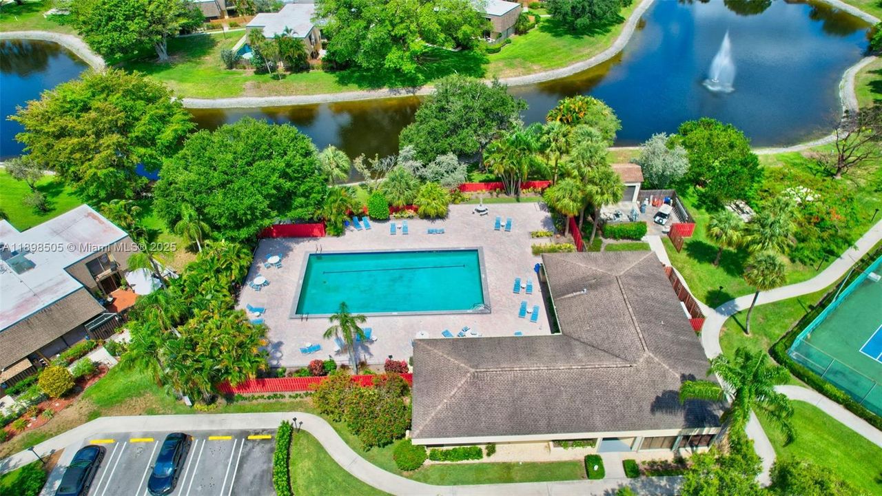 Recently Rented: $2,300 (2 beds, 2 baths, 1235 Square Feet)