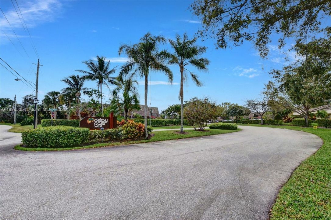 Recently Rented: $2,300 (2 beds, 2 baths, 1235 Square Feet)