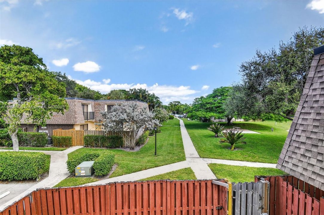 Recently Rented: $2,300 (2 beds, 2 baths, 1235 Square Feet)