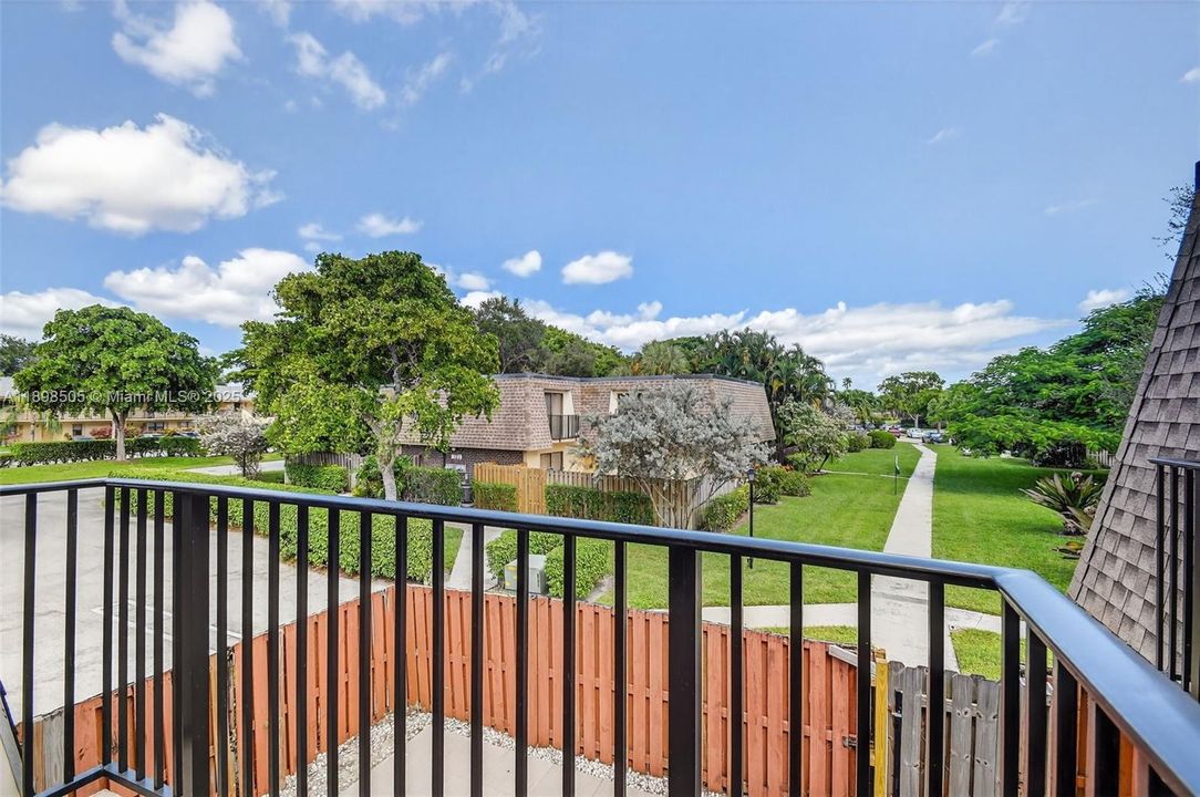 Recently Rented: $2,300 (2 beds, 2 baths, 1235 Square Feet)