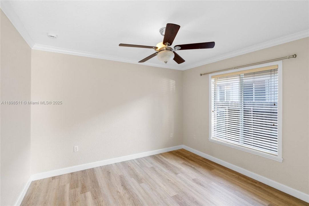 На продажу: $669,500 (3 спален, 2 ванн, 2062 Квадратных фут)