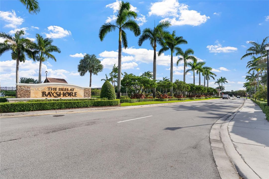 На продажу: $669,500 (3 спален, 2 ванн, 2062 Квадратных фут)