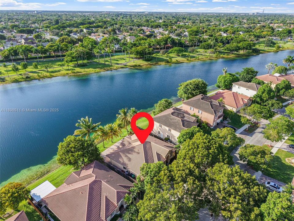 На продажу: $669,500 (3 спален, 2 ванн, 2062 Квадратных фут)