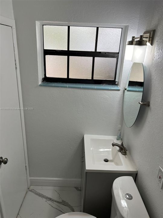 出租: $3,300 (3 贝兹, 2 浴室, 1281 平方英尺)