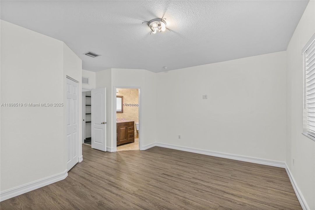 Active With Contract: $2,850 (3 beds, 2 baths, 1504 Square Feet)