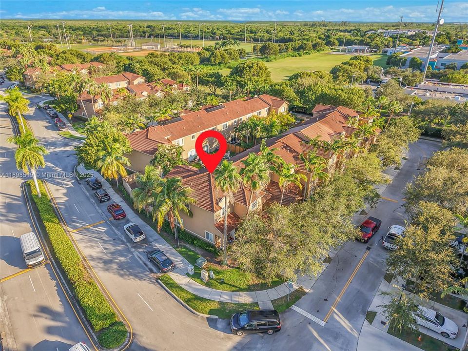 Active With Contract: $2,850 (3 beds, 2 baths, 1504 Square Feet)