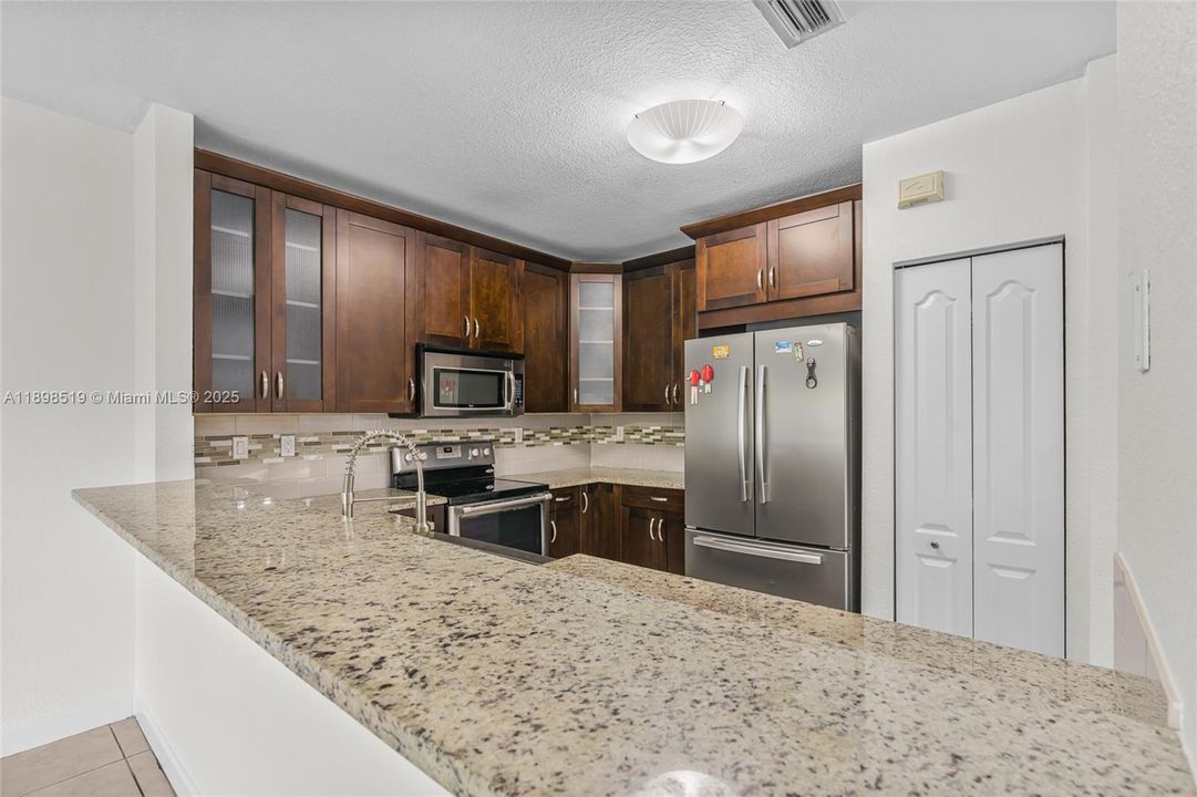 Active With Contract: $2,850 (3 beds, 2 baths, 1504 Square Feet)