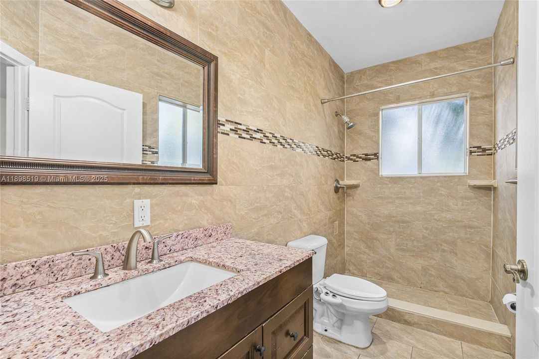 Active With Contract: $2,850 (3 beds, 2 baths, 1504 Square Feet)