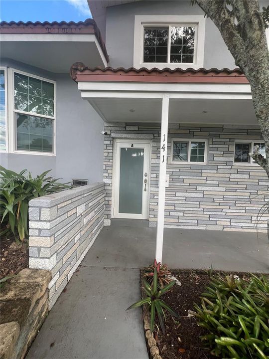 For Rent: $2,800 (3 beds, 2 baths, 0 Square Feet)