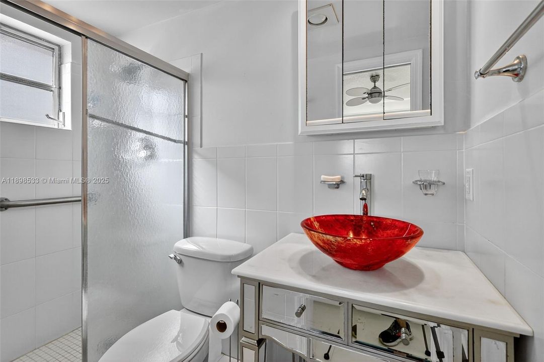 For Sale: $150,000 (2 beds, 2 baths, 960 Square Feet)