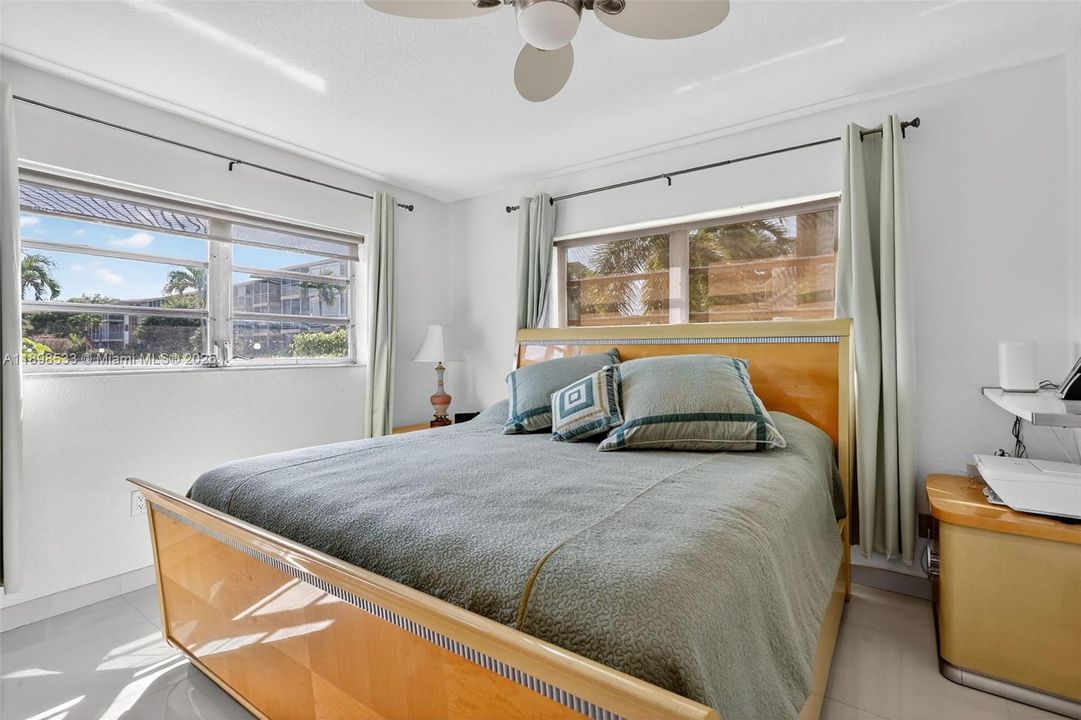 For Sale: $150,000 (2 beds, 2 baths, 960 Square Feet)