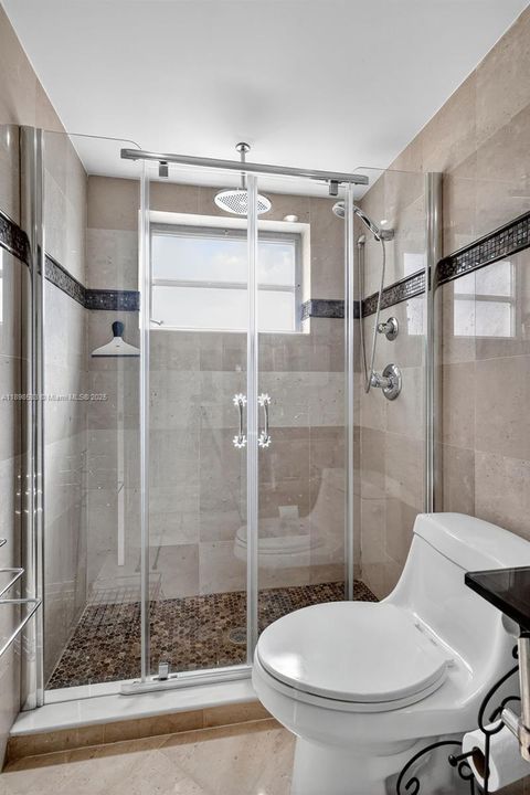 For Sale: $150,000 (2 beds, 2 baths, 960 Square Feet)