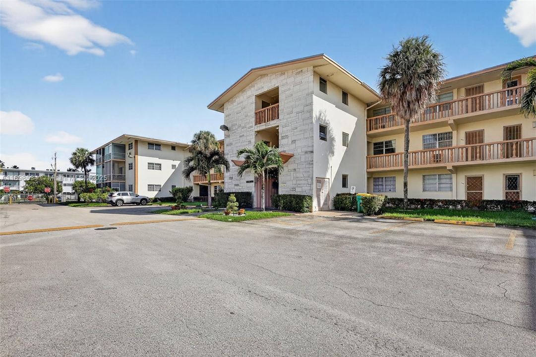 En Venta: $50,000 (1 camas, 1 baños, 688 Pies cuadrados)