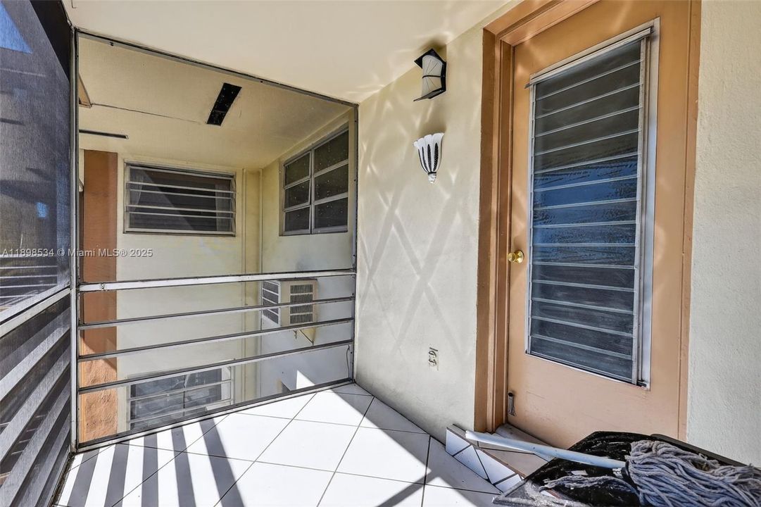 En Venta: $50,000 (1 camas, 1 baños, 688 Pies cuadrados)