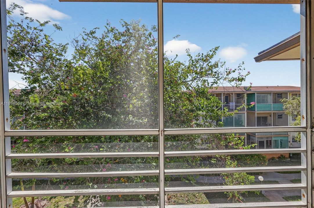 En Venta: $50,000 (1 camas, 1 baños, 688 Pies cuadrados)