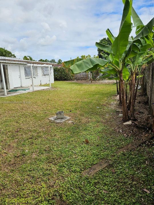 Недавно продано: $425,000 (3 спален, 2 ванн, 1164 Квадратных фут)