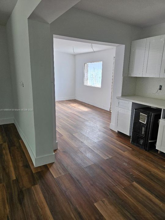 Недавно продано: $425,000 (3 спален, 2 ванн, 1164 Квадратных фут)