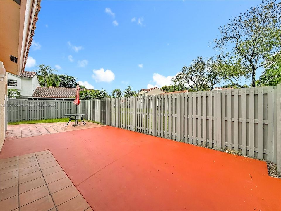 待售: $465,000 (2 贝兹, 2 浴室, 1018 平方英尺)