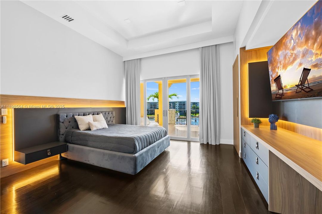 En Venta: $7,450,000 (5 camas, 6 baños, 7202 Pies cuadrados)