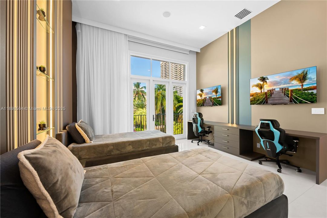 En Venta: $7,450,000 (5 camas, 6 baños, 7202 Pies cuadrados)