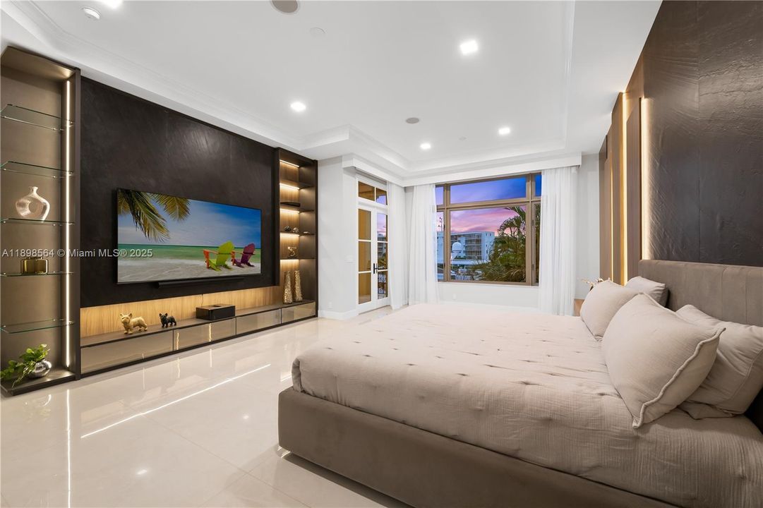 En Venta: $7,450,000 (5 camas, 6 baños, 7202 Pies cuadrados)