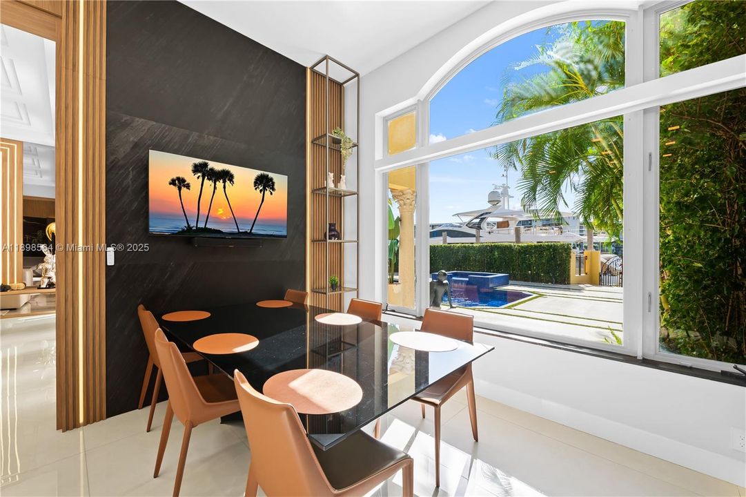 En Venta: $7,450,000 (5 camas, 6 baños, 7202 Pies cuadrados)