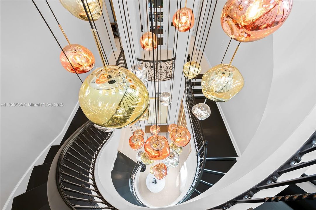 En Venta: $7,450,000 (5 camas, 6 baños, 7202 Pies cuadrados)