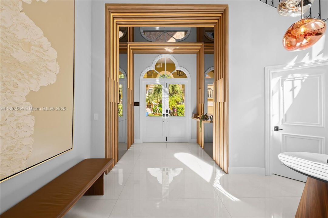 En Venta: $7,450,000 (5 camas, 6 baños, 7202 Pies cuadrados)