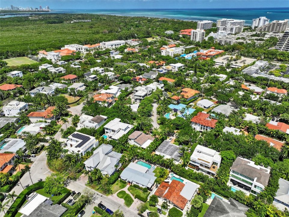 For Rent: $16,000 (4 beds, 3 baths, 2177 Square Feet)