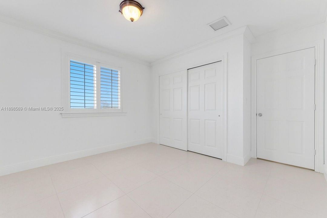 For Sale: $689,000 (4 beds, 2 baths, 1840 Square Feet)