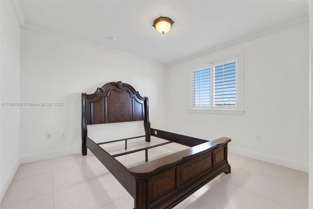 For Sale: $689,000 (4 beds, 2 baths, 1840 Square Feet)